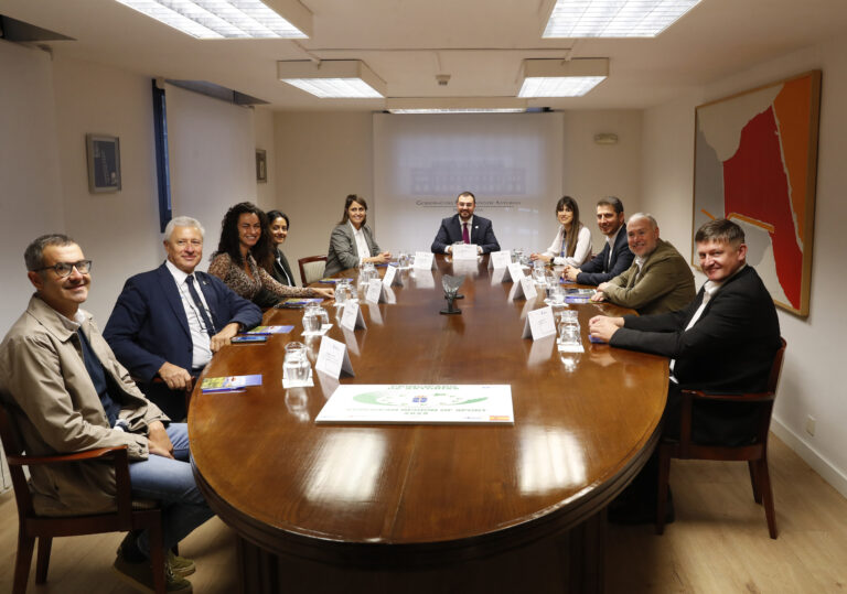 Adrian Barbón delegación Aces Europe